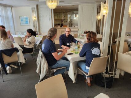 Stimulating discussions at the EBM Retreat. (Image: A. Dakkouri-Baldauf)